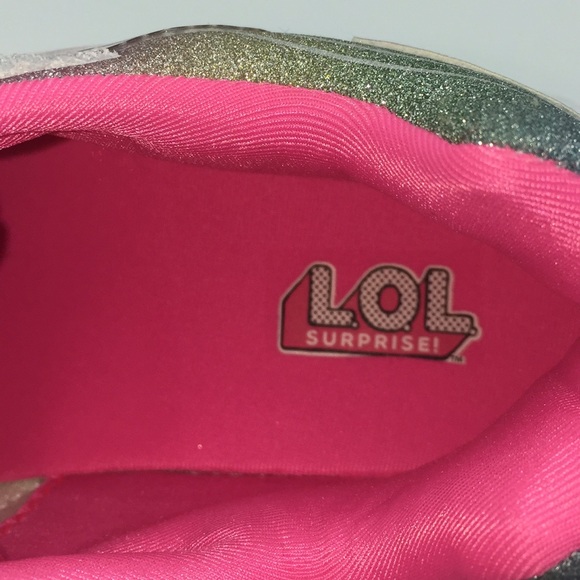L.O.L. Surprise Girls Athletic Running Shoes Size 2 - Picture 5 of 16